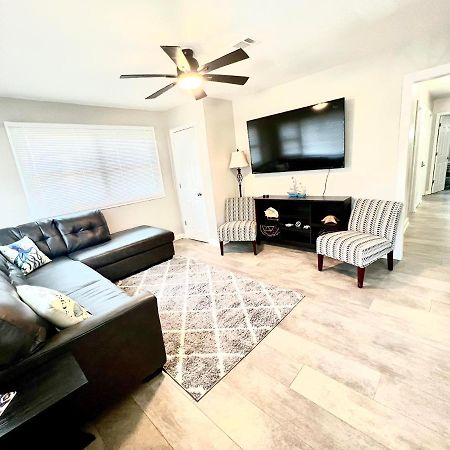 4/2 Home Close To Beach, Centrally Located! ガルフポート エクステリア 写真